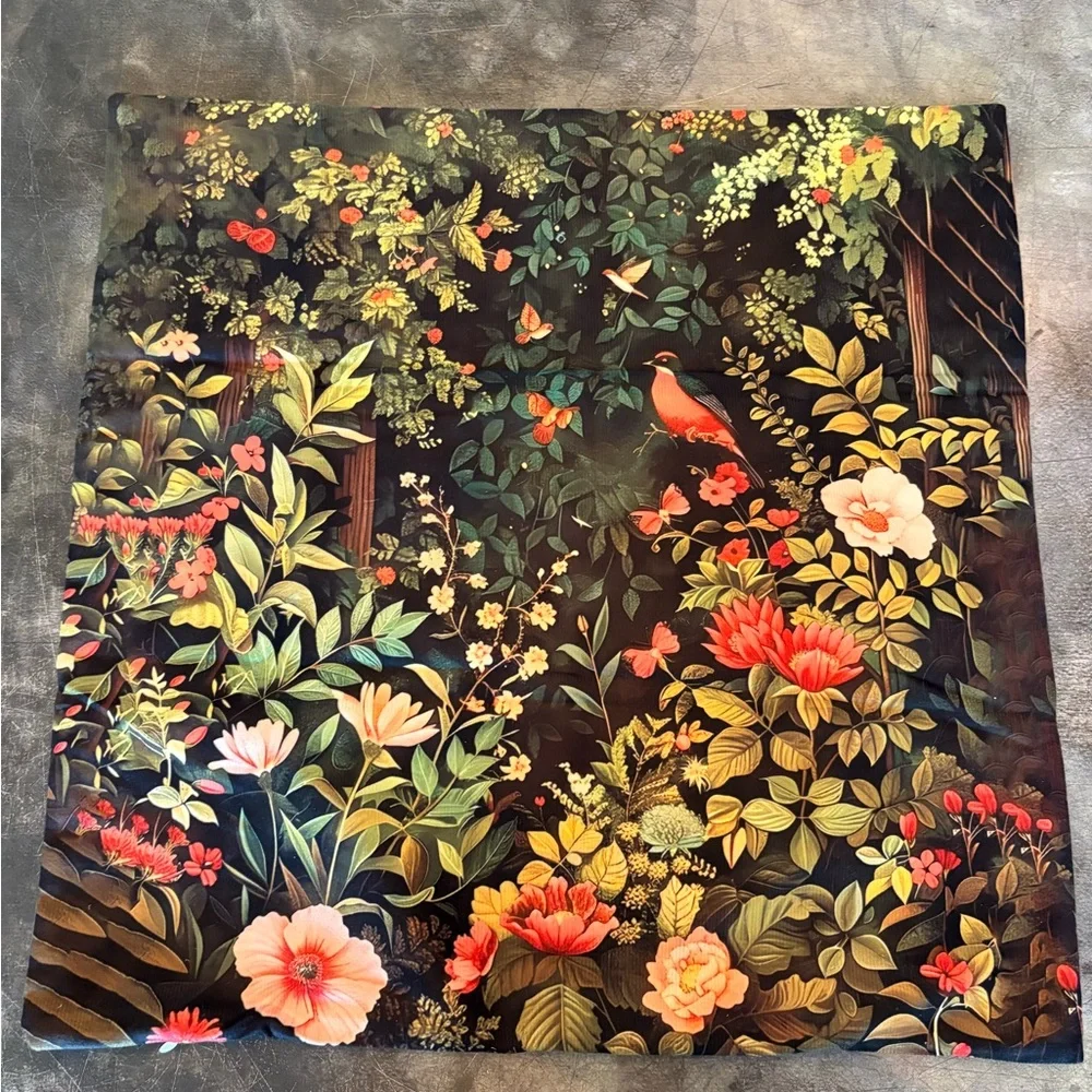 NWOT, Thank you two flower pillow case, I38